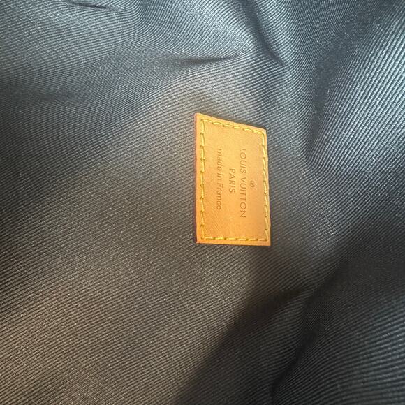 Louis Vuitton Monogram Bumbag Bag Original Crossbody Waist Purse LV Discontinued - Picture 12 of 13